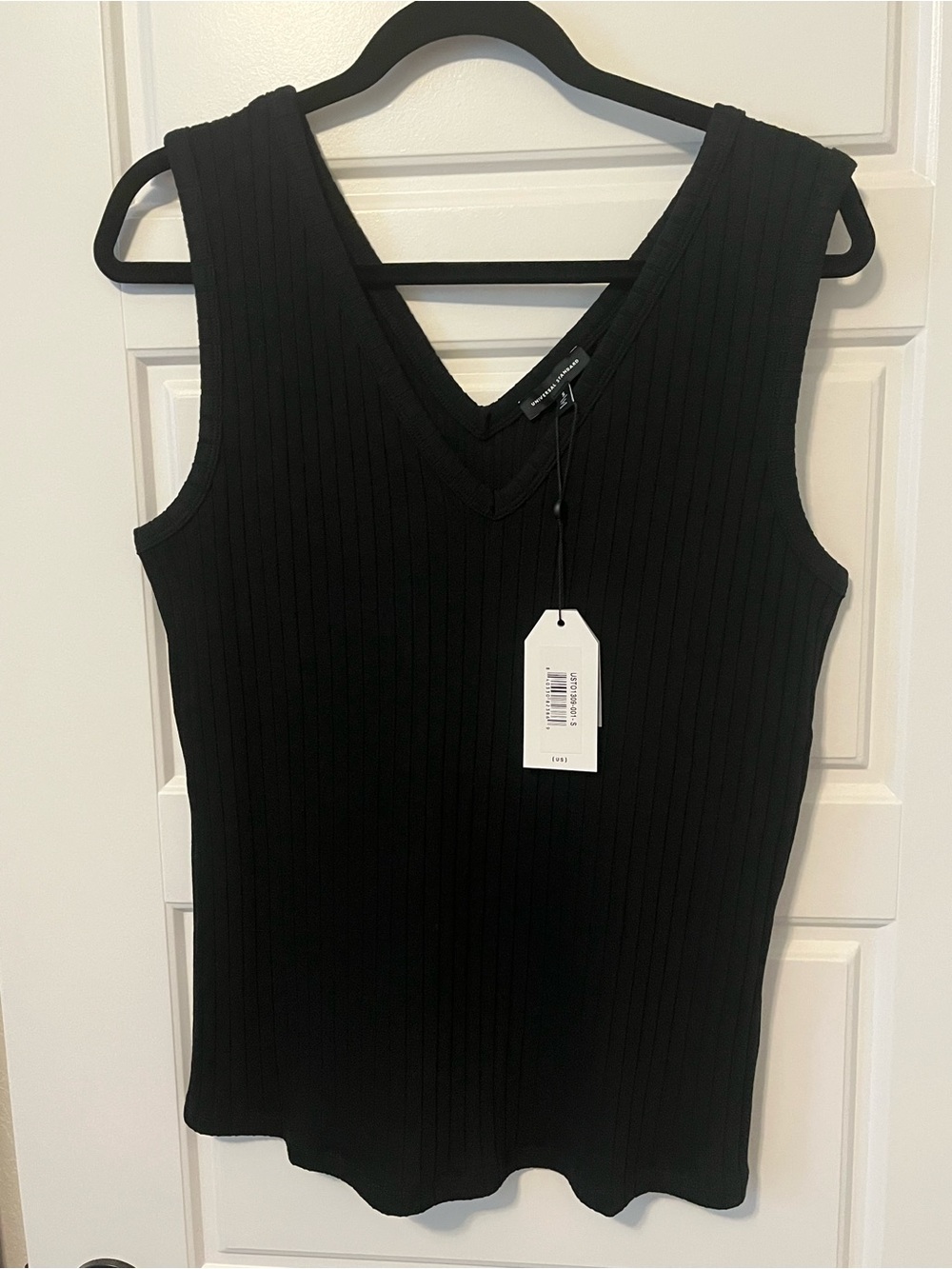 NWT Universal Standard Black Aspen Rib V-Neck Sleeveless Tank Top Small 14/16